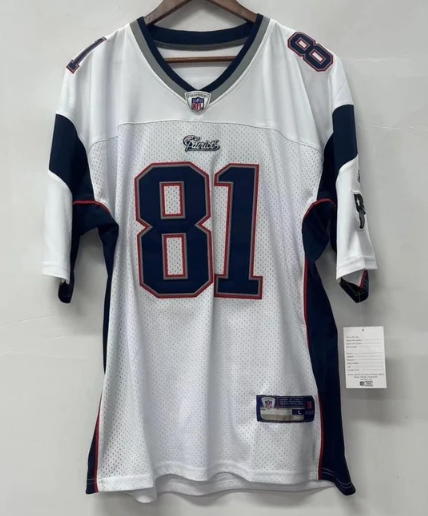 Aaron Hernandez New England Patriots Jersey white