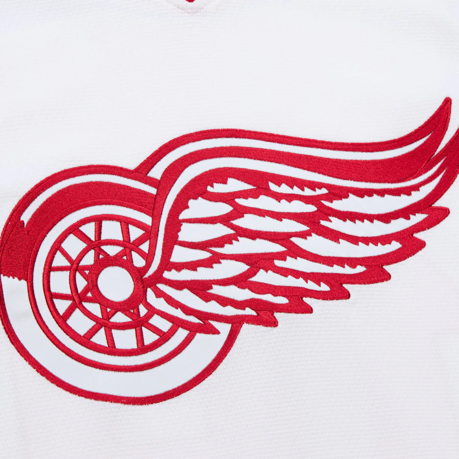 Steve Yzerman Detroit Red Wings Official NHL Mitchell & Ness Jersey