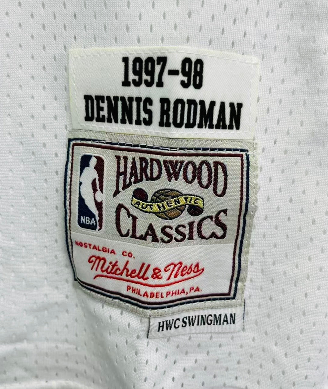 Dennis Rodman YOUTH KIDS Chicago Bulls Mitchell & Ness Jersey white