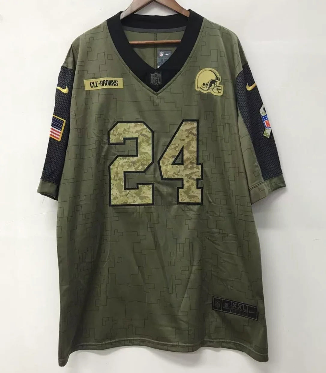Nick Chubb Cleveland Browns military salute to service Jersey