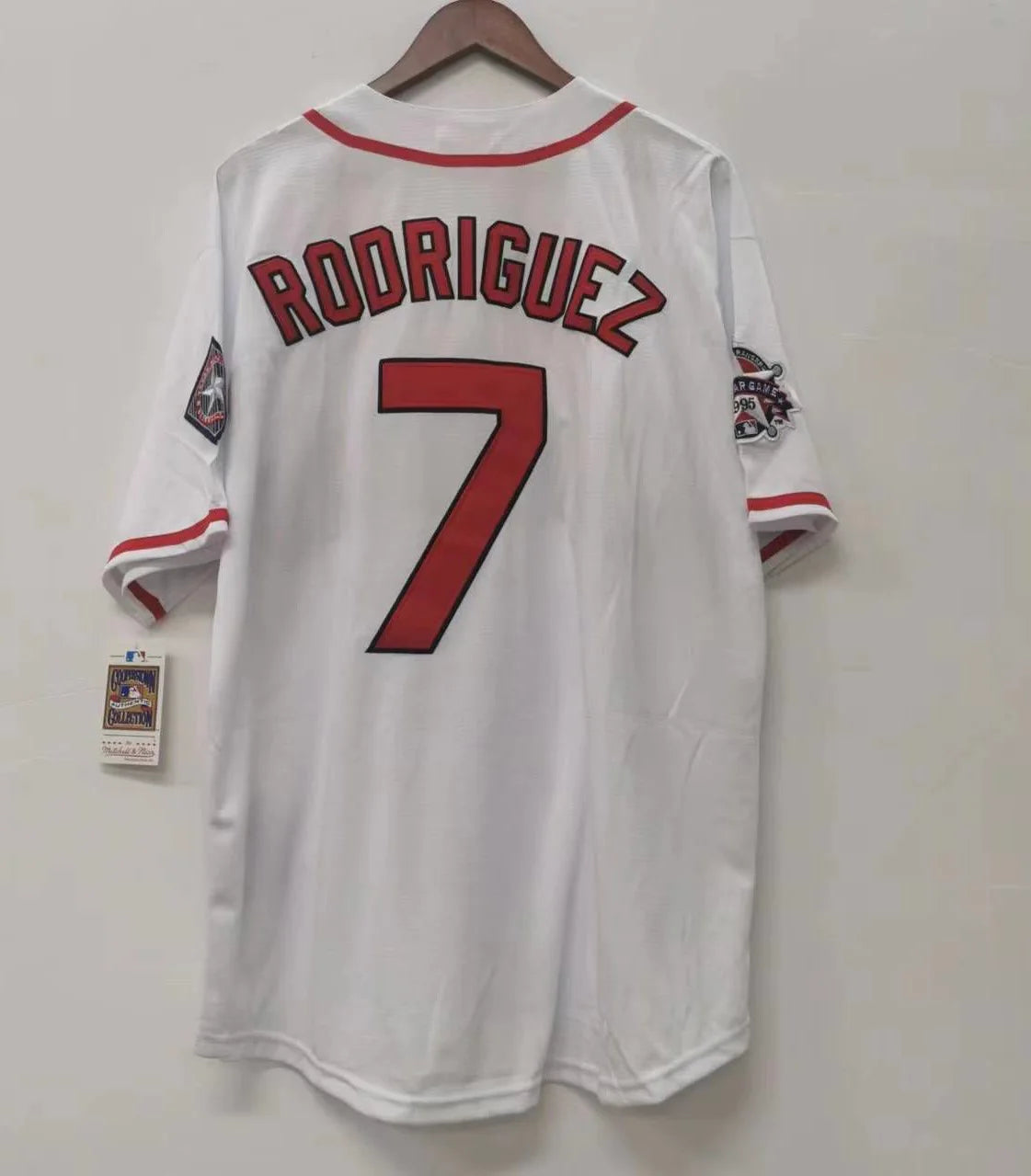 Ivan "Pudge" Rodriguez Texas Rangers Jersey Mitchell & Ness